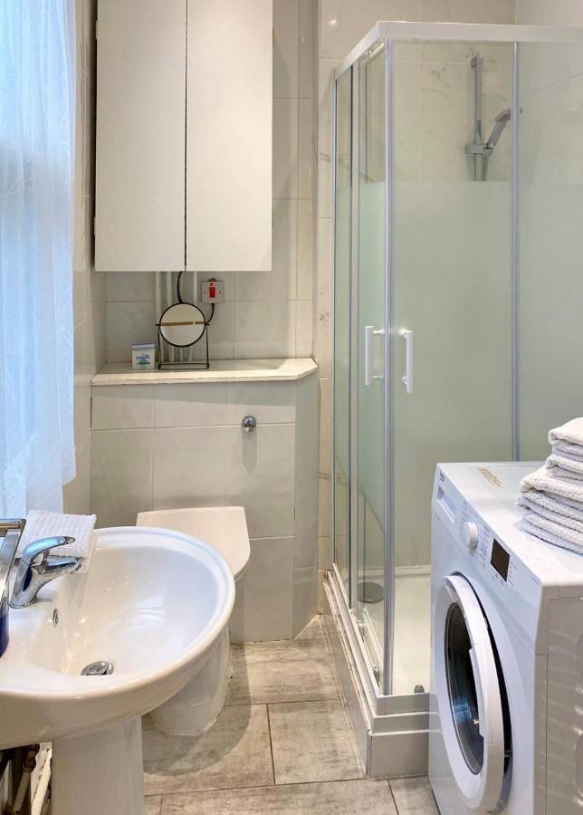 Candy Cafe Apartment ลอนดอน ภายนอก รูปภาพ